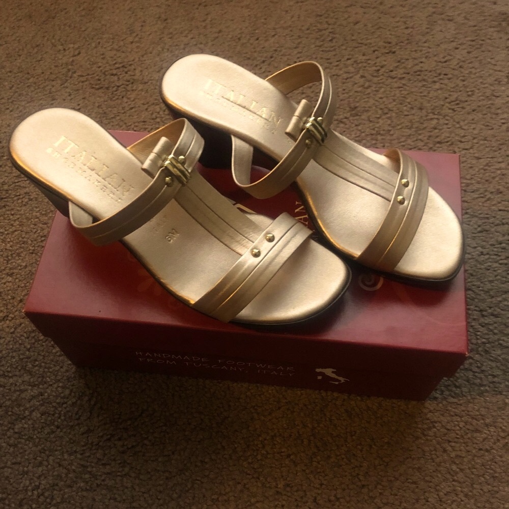 Italian Shoemakers Demy Rose Gold Wedges